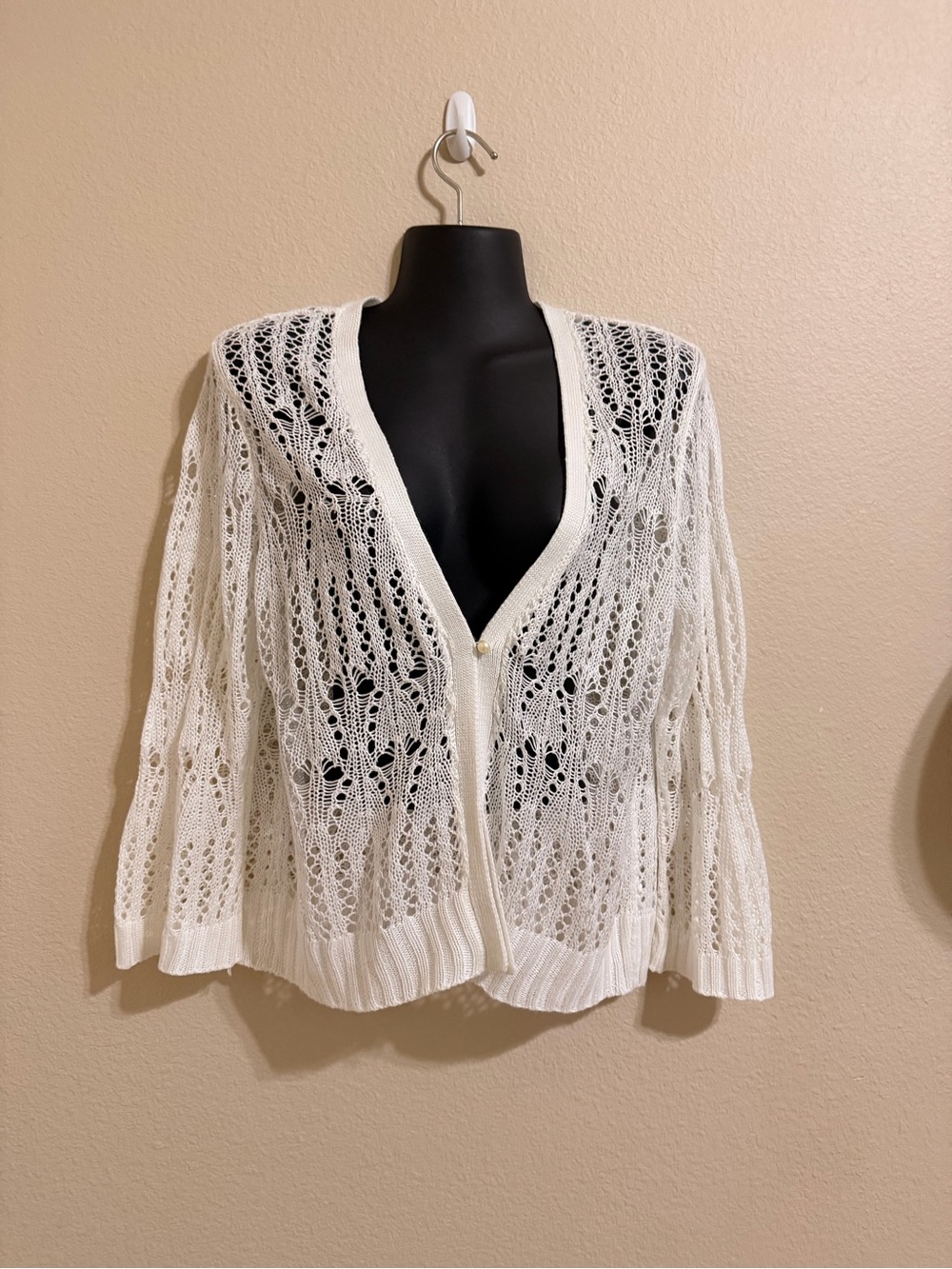 Lightweight White Openwork Knit Cardigan with Single Button